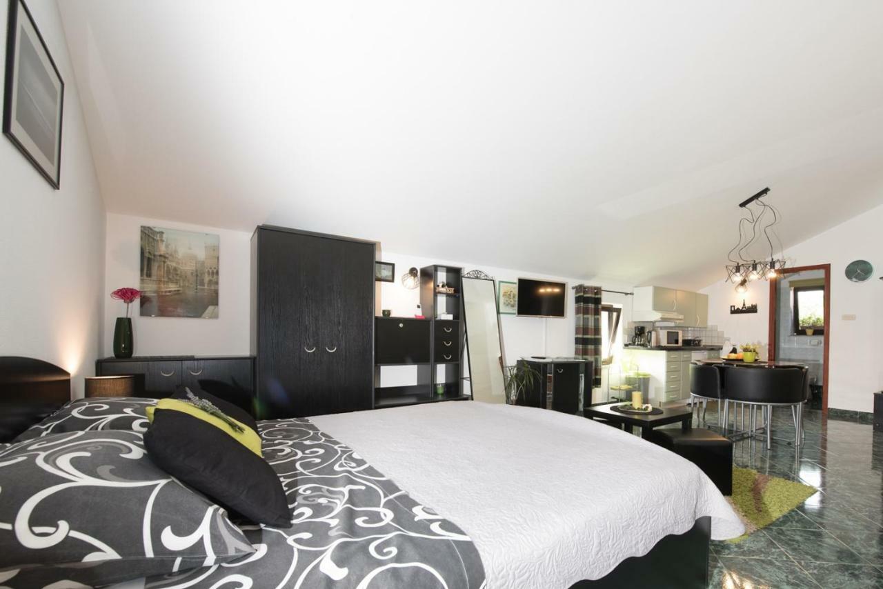 Apartments Villa Zara لوفغان المظهر الخارجي الصورة